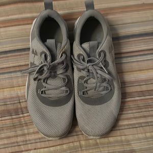 Brand new shoes, worn once just like my other shoes better.